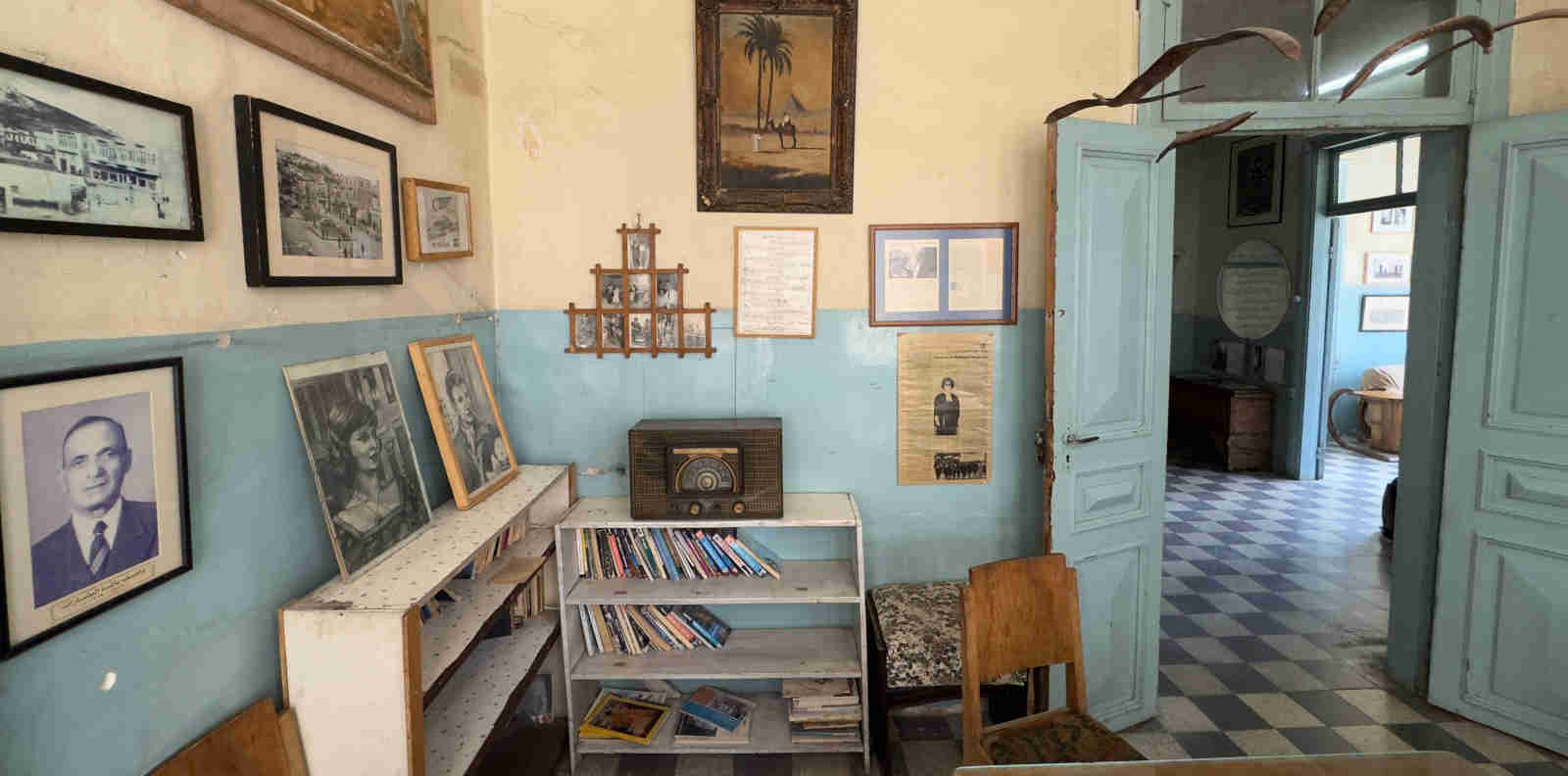 Home 15 Duke's Diwan de Ammán